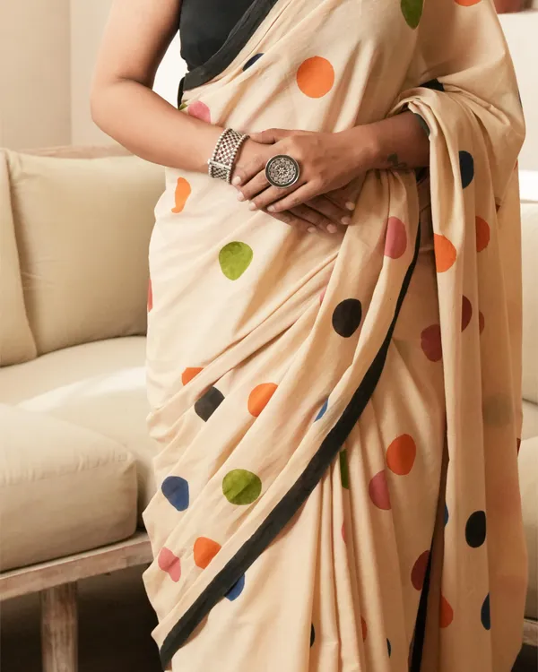 Multicolour_Cotton_Color_Polka_Dot_Mul_Saree_With_Tassels_For_Women